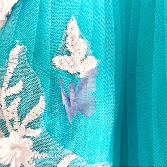 Short Formal Dress in Tulle for Homecoming Prom or Wedding with 3D Butterflies - Picture 3 of 7